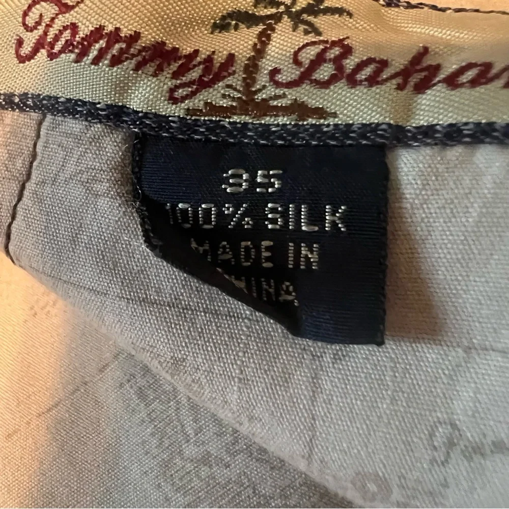 Tommy Bahama size 35 green silk shorts - Picture 4 of 10